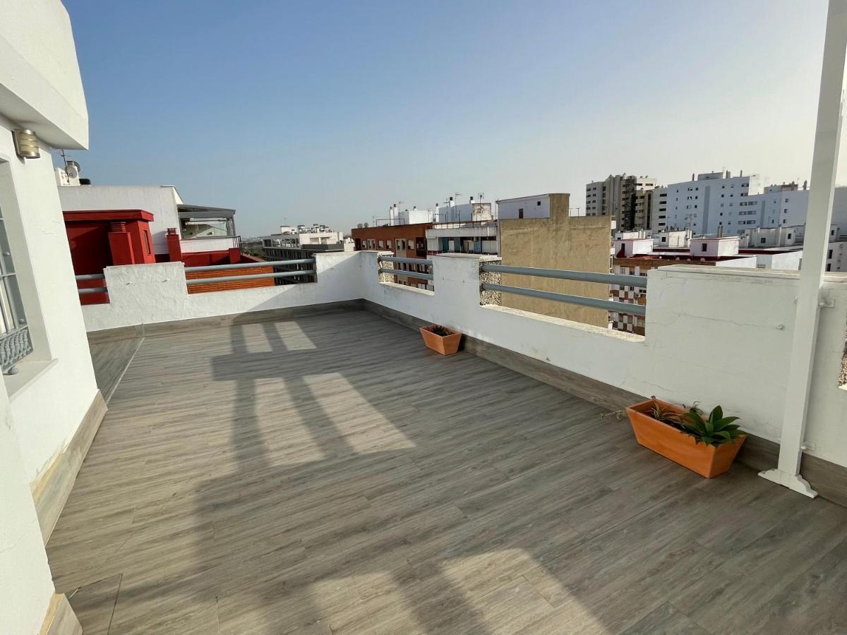 Appartamento Luxury Attics Avenida Italia Parking Incluido Huelva Esterno foto